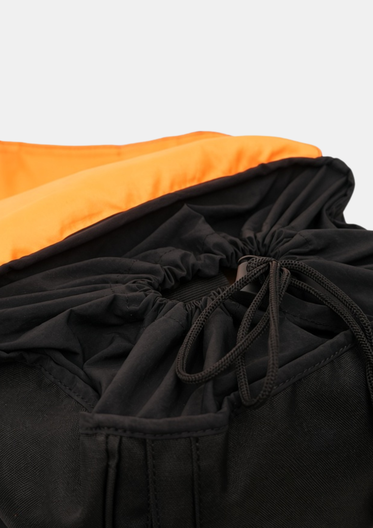 ダムプス 16L シティバックパック